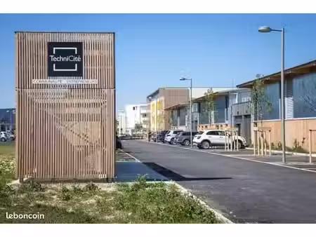 à vendre – local professionnel de 135 93 m² – avignon agroparc