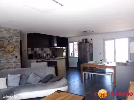 pavillon 3 pièces 81 m²