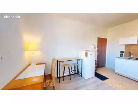 studio 1 pièce 19 m²