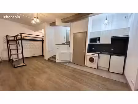 studio 1 pièce 32 m²