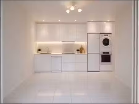 loue appartement rdc avec jardin+cave+place de parking