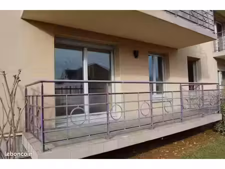 t2 proche médiathèque