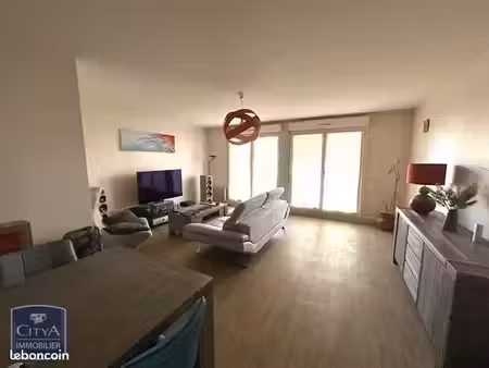 appartement 3 pièces 75 m²