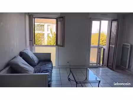 à louer – agréable studio meublé de 39 m² au cœur de saint-pierre-de-chandieu (69780)