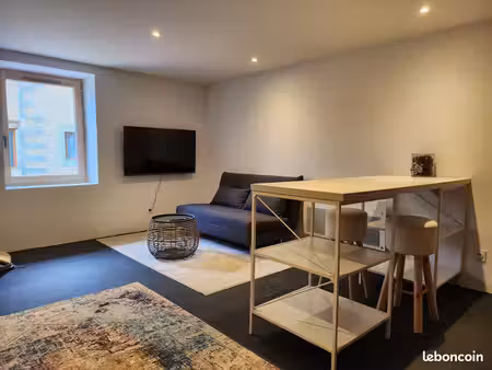 studio 30 m² rénové – thairy – domaine privé sécurisé