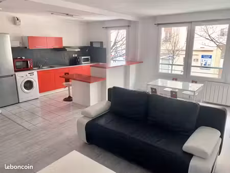 appartement t2 55m2 proche part dieu + garage