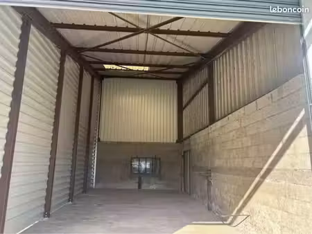 location atelier / entrepôt / box 59m2