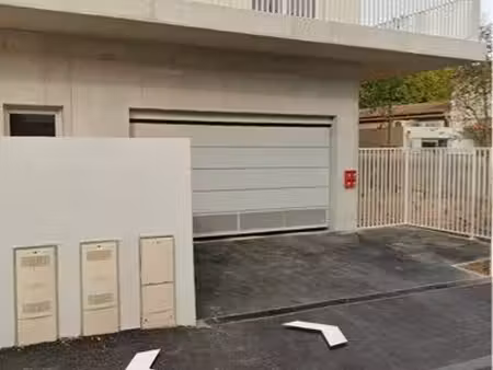 garage à louer