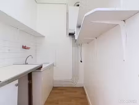 studio 1 pièce 26 m²
