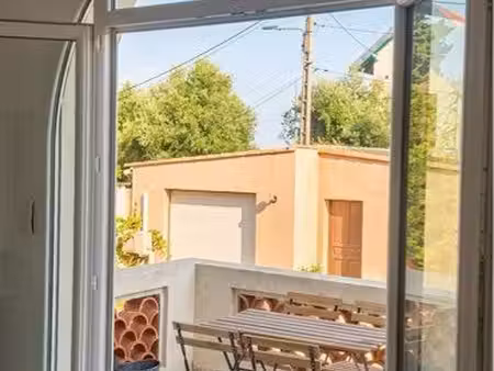 climatisé deux pièces meublé avec terrasse et place de parking cagnes-sur mer