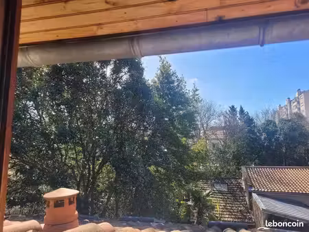 studio 1 pièce 28 m²