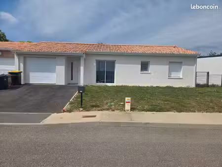 maison neuve 95m² tout confort disposant de 3 chambres  sur un terrain de 500m² avec jardi