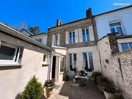 maison 7 pièces 167 m²