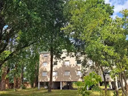 studio meublé avec parking – quartier bd michelet / tram (facs)