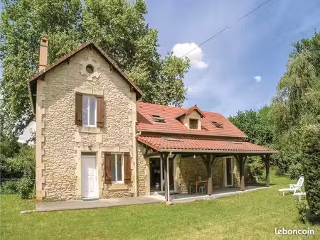 maison location à le bugue 105 m² hab. 3 chs  meublée