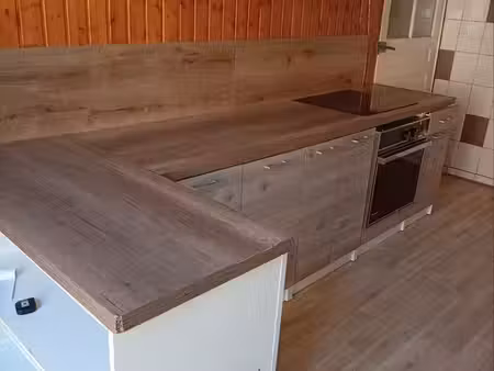 loue appartement plein pied dans maison