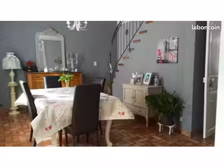 belle maison de ville.. montluçon.avec.. garage a vendre ou a loue