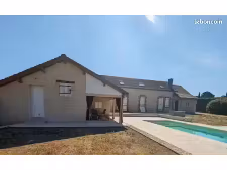 maison à toulon sur allier