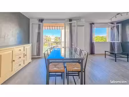 appartement t3 63m2 hyères ouest lumineux avec stationnement
