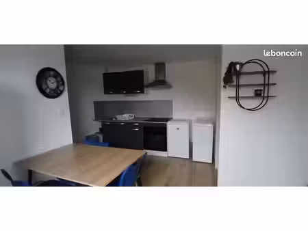 loue studio meublé
