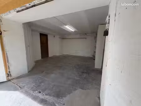 espace de stockage - garde meuble - garage 16 ou 33 m²