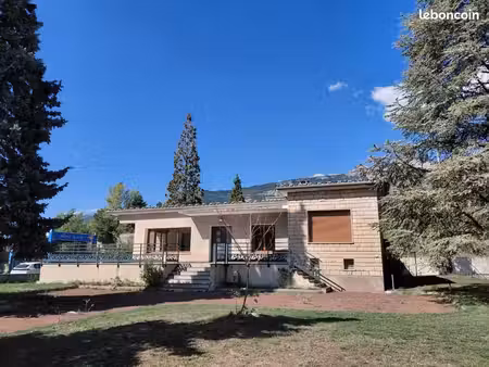 villa 4 pièces 122 m²