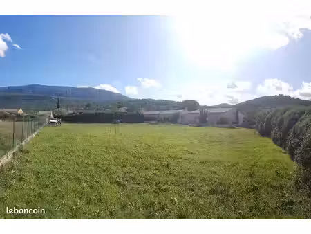 terrain 252 m² manosque