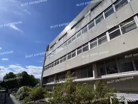 bureaux 250 m²