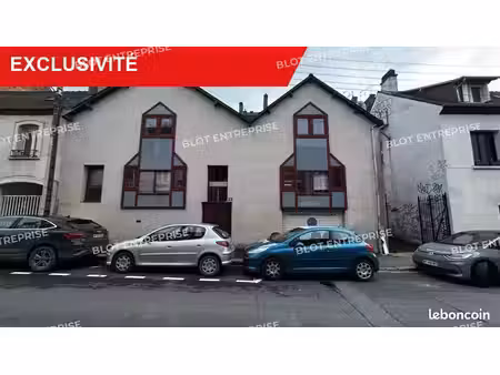 bureaux 329 m²