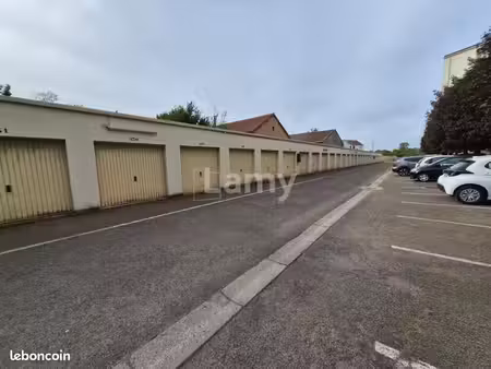 parking 15 m² auxerre