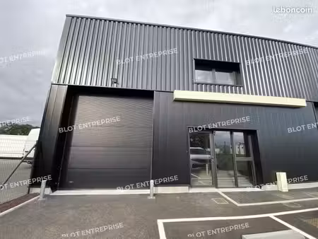 local d'activité 194 m²