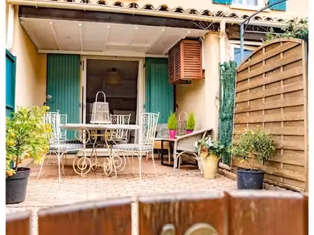 rare à sainte-maxime – authentique mazet avec jardin et parking