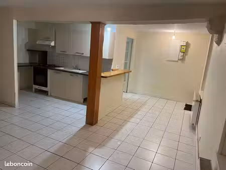 petite maison tranquille de 85 m^2