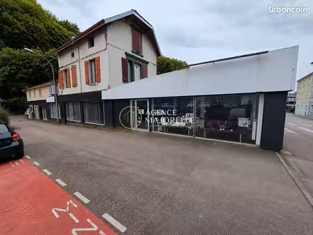 immeuble 8 pièces 235 m²