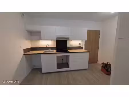 location appartement t2 neuf - saint erblon centre - disponible