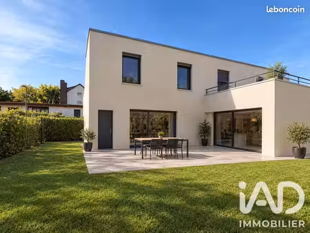 maison 5 pièces 93 m²