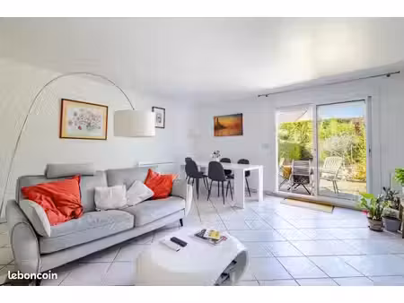 maison 6 pièces 84 m²