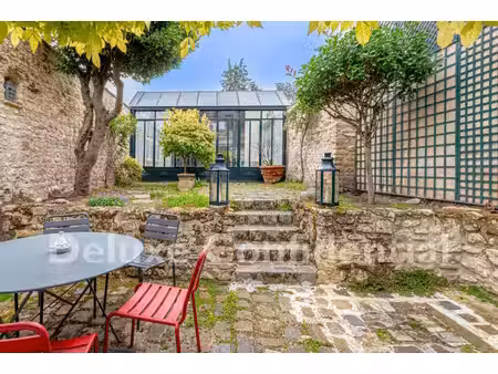 maison de luxe à vendre dans le quartier centre ville