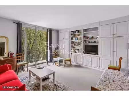studio 1 pièce 35 m²
