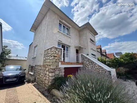 maison 4 pièces 130 m²