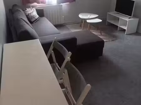 2 pièces  33m2  meuble
