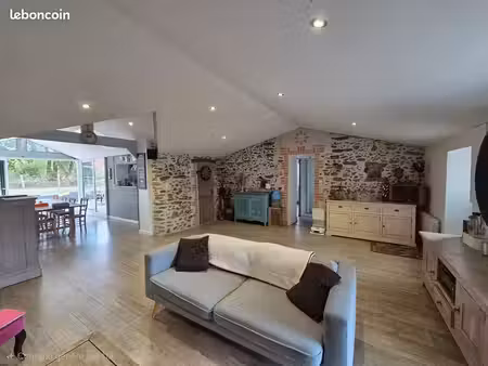 longère 7 pièces 153 m²