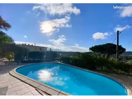 maison lumineuse au calme en haut de villa – 4 pièces – 115 m² – jardin 600 m² – piscine