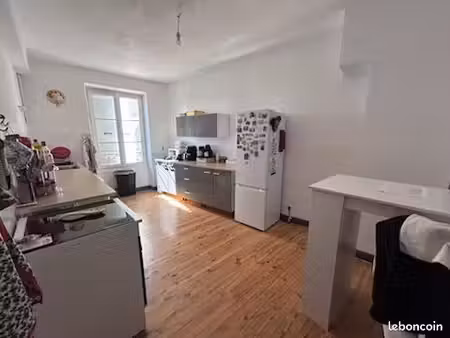 appartement tournon centre  calme  2 chambres 83 m2