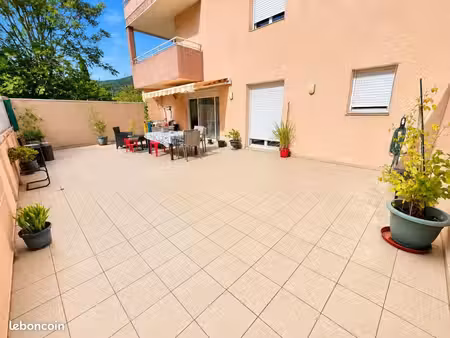 appartement 2 pièces 60 m²