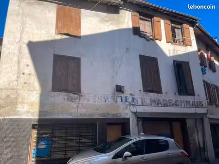 ancien hôtel a rénover