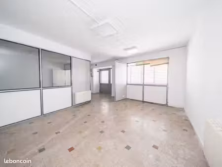 local commercial 129 m²