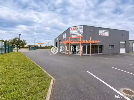 local 590 m² aizenay