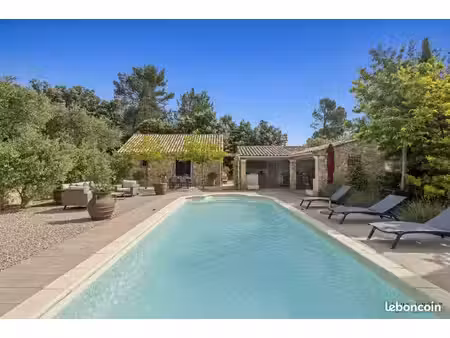 maison 8 pièces 181 m²