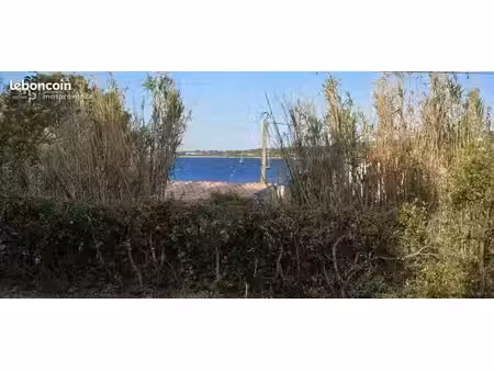 terrain à bâtir de 880 m² à hyeres (83)
